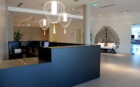 Tag Hotel